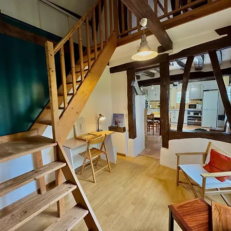 Maison Campagnarde, Au Calme, Proche D'evreux *