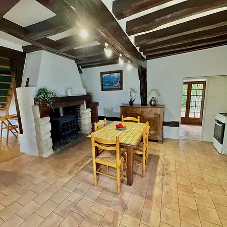 Maison Campagnarde, Au Calme, Proche D'evreux